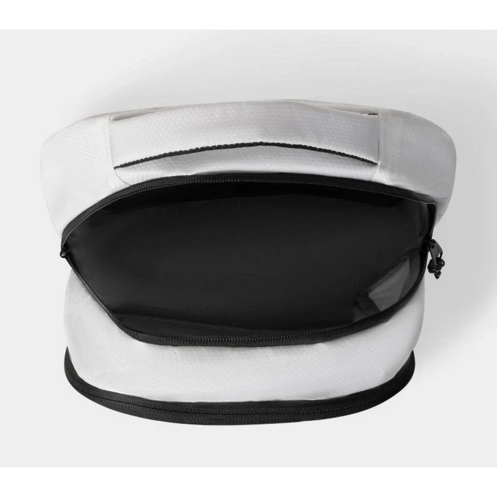 Champion‎ Center Backpack White Laptop Sleeve & Padded Zipper Pockets BRAND NEW
